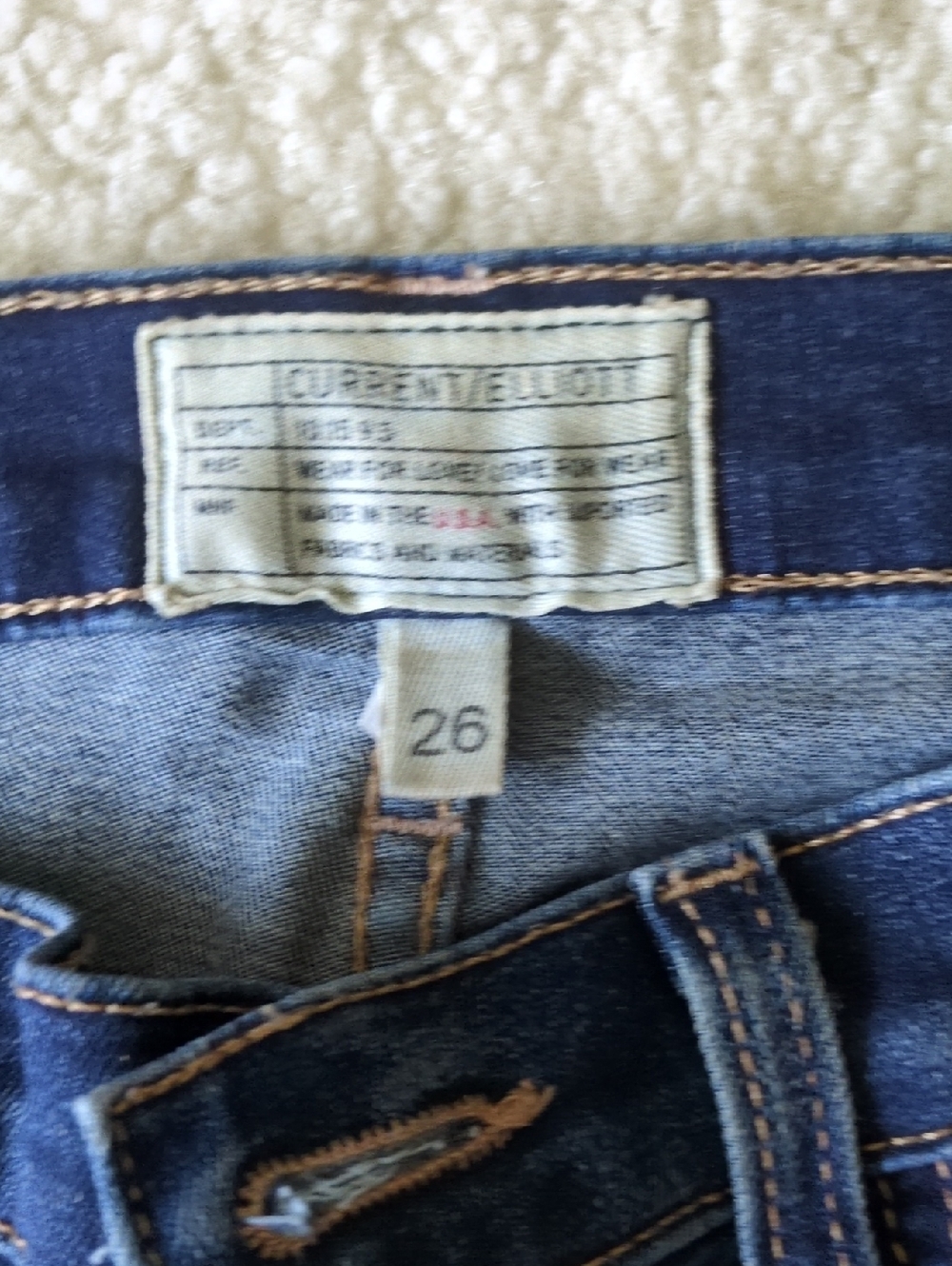 Current Elliott Women's Dark Blue With Wiskering Slim Fit Jeans - Picture 2 of 9
